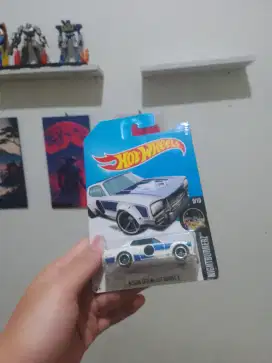 Hotwheels Nissan skyline Hakosuka White