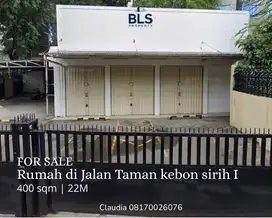 FOR SALE Rumah di Jalan Taman Kebon Sirih 1