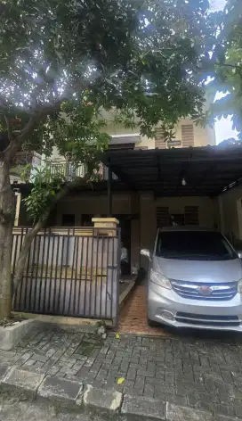 Di jual rumah di CITRA GRAN CIBUBUR