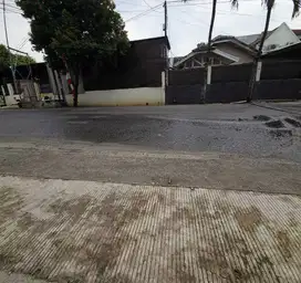 Di Jual Rumah Tua Hoek Serpong