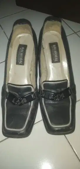 Hgh heels Merek Balmoral