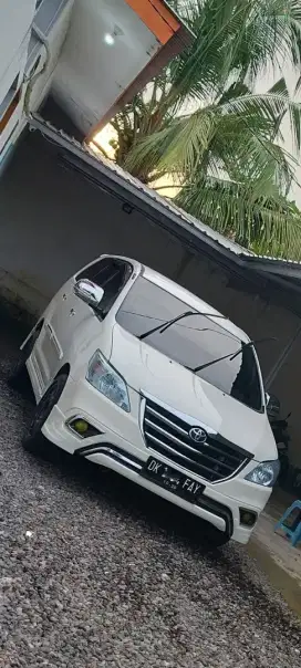 Innova grand 2012 diesel matic istimewa barang pribadi