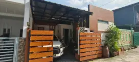 rumah nyaman dengan udara sejuk pegunungan