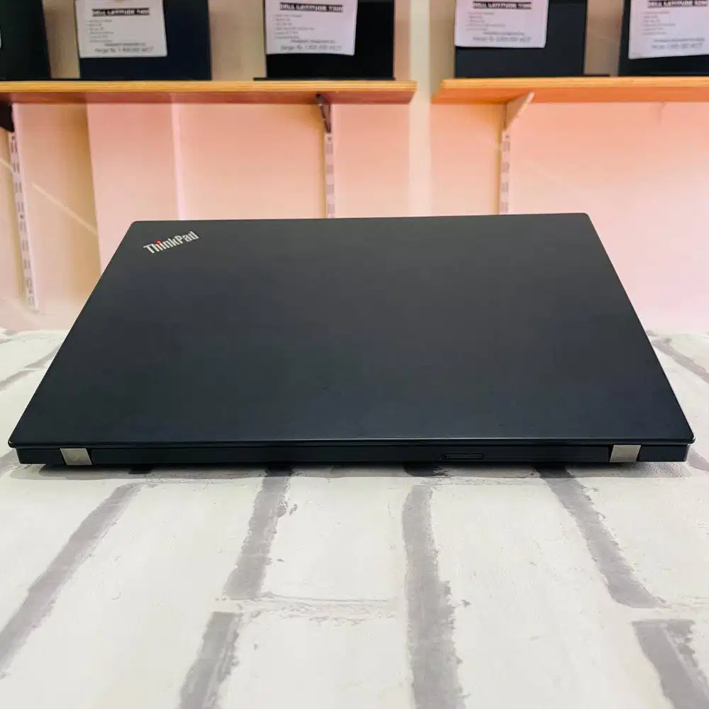 LENOVO THINKPAD X13 // RAM 8GB // SSD 256GB