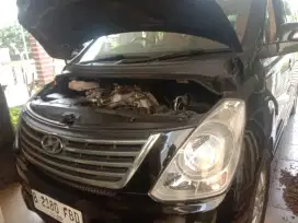 Hyundai H-1 2013