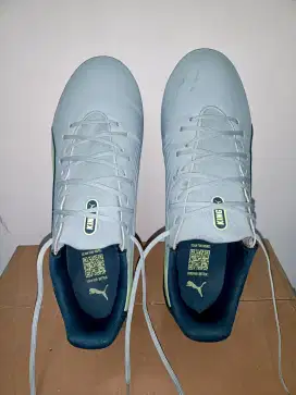 Sepatu Bola Puma King Match FG/AG size 42