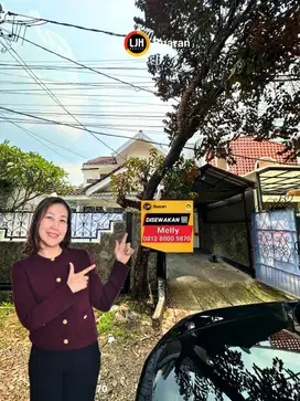 Disewakan Rumah Asri 2 Lantai Komplek Cipinang Indah Jakarta Timur