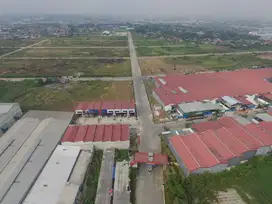 Disewakan Jangka Panjang Tanah Kosong / Kavling Royal Kosambi