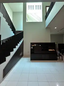 Jual rumah bagus taman harapan indah jelambar