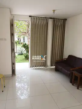 Disewakan Rumah di Grand Pakuwon Semi Furnished