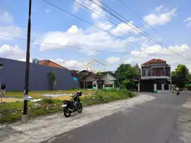 DIJUAL TANAH LUAS DEKAT RINGROAD UTARA DI MAGUWOHARJO