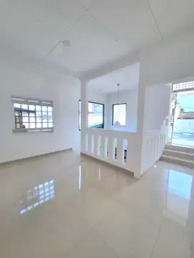 Rumah Di Sektor 5 Bintaro Sudah Renovasi Siap Huni