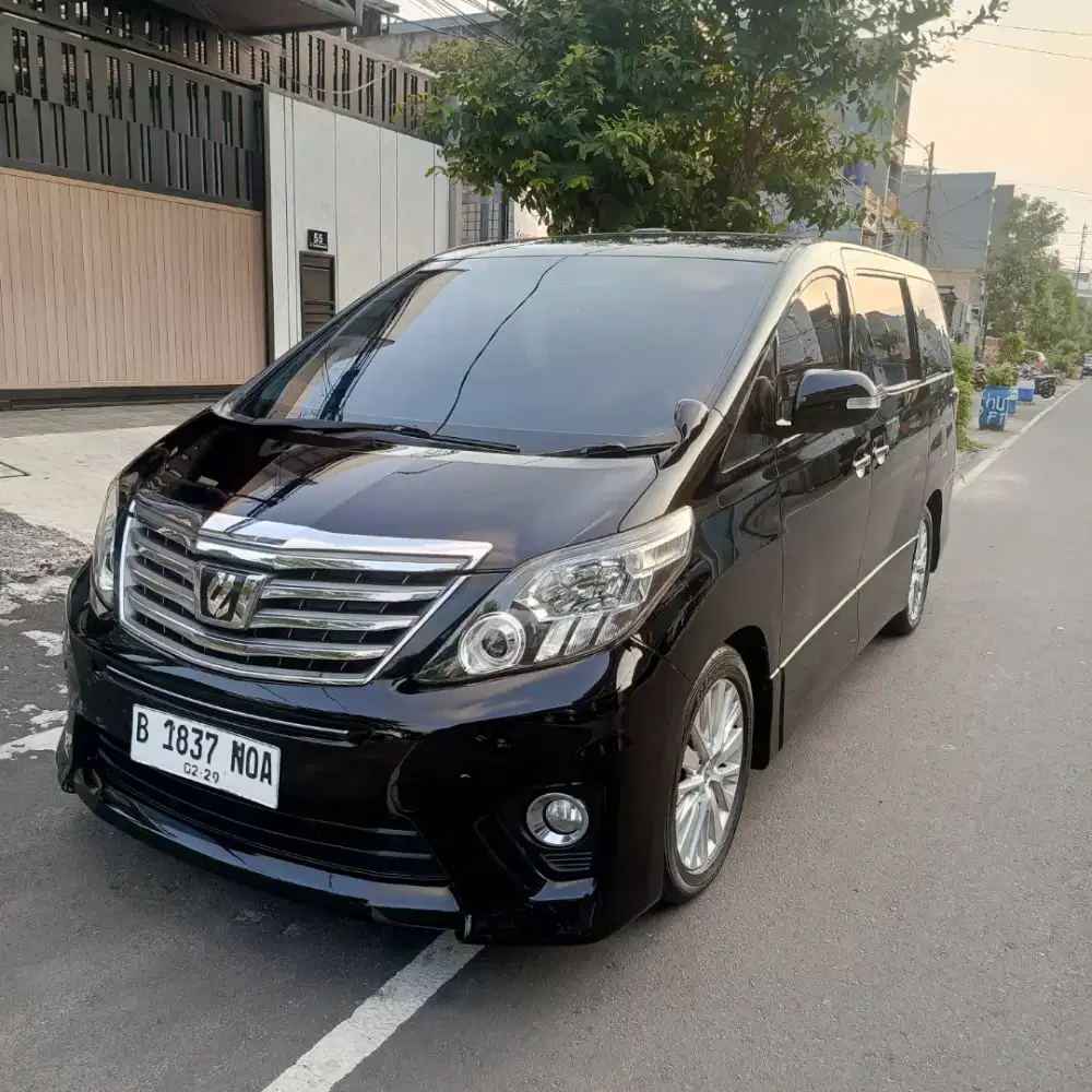 Toyota Alphard Sc Thn 2013