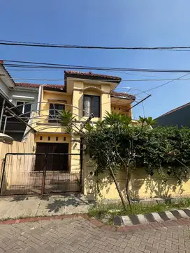 Rumah Dharmahusada Mas Row Jalan 3 Mobil