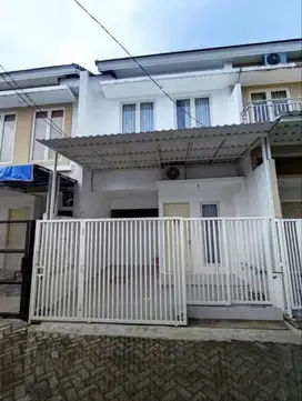 RUMAH TENGAH KOTA SURABAYA SIAP HUNI