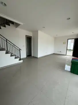 Dijual Rumah PIK 2 uk. 8x10 m HOEK Kosongan Murah