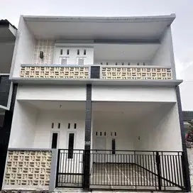 Rumah tingkat cantik Riung Bandung