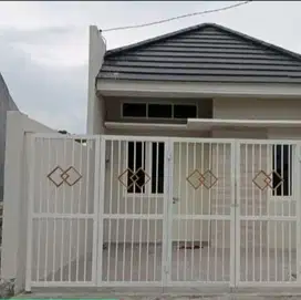 rumah baru 1lt 3kmr 800 jt an Surabaya