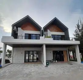 RUMAH MEWAH 2 FUNGSI 2,5 LANTAI DEKAT RSUD SDA