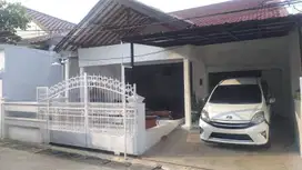 DIJUAL RUMAH DI KOMPLEK PERUMAHAN - JATIPADANG, PASAR MINGGU