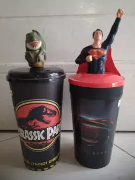 Dijual botol minuman Superman dan Jurassic park