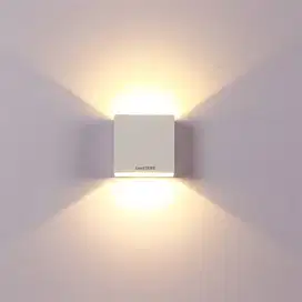 Lampu Dinding Hias Outdoor Modern Aluminium 6W Warm White