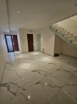 Rumah Dijual/Disewa Gading pelangi, Bagus, sudah renovasi