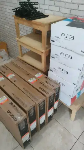 4 unit tv 32 inch dan 4 unit ps3 seri 25. 500Gb
