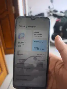 Redmi note 8 4/64 hp aja