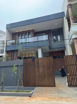 BRAND NEW Rumah di Kelapa Gading - Luas 135 m2!