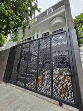 rumah tomang raya luas 313m,brand new american clasic,3 lantai,rooftop
