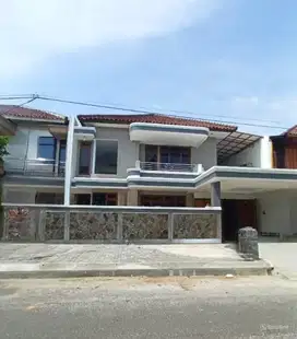 Rumah 2lt 14x25 350m type 4KT Taman modern Cakung Jakarta Timur