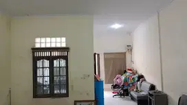 Dijual Rumah diPademangan 3 Lantai SHM