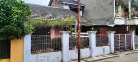 Rumah second luas,strategis di lPekayon alui angkot Bekasi