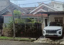 Rumah Dijual di Perkici Bintaro Sektor 5 | Lokasi Bagus Perlu Renov