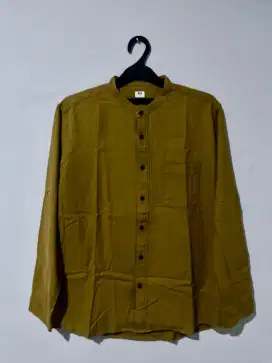 Uniqlo Shanghai Kemeja Pria