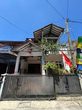 JUAL RUMAH DI PERMATA BIRU LANTAI 2 MURAH!MAU PINDAH RUMAH BUTUH CEPAT