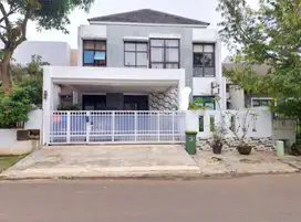 Dijual Cepat Rumah di Kencana Loka BSD