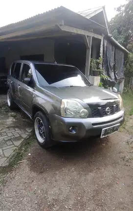 Nissan X-Trail 2009 Bensin
