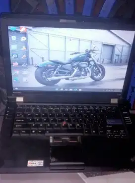 Laptop lenovo thinkpad L421 intel corei5 normal layak pakai.