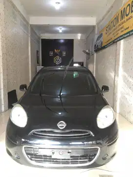 Nissan March matic 1,2 2011