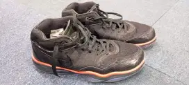 Sepatu basket Nike GT Hustle 2