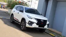 [ LOW KM ] Toyota Fortuner 2.4 VRZ TRD Sportivo 4X2 Diesel 2018/2019