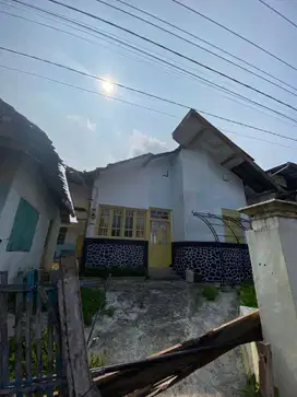Dijual Rumah Hitung Tanah di Klayatan Sukun Malang