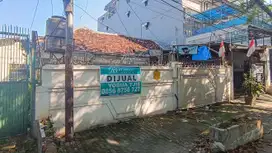 Dijual Rumah Tua Cocok untuk Gudang atau Kantor Pangeran Jayakarta