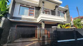 Dijual Murah Rumah Terawat 2 Lantai di Jalan Pesantren Arcamanik Kota