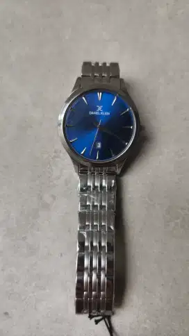Jam tangan Second