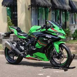 KAWASAKI ZX25RR ABS SE KRT HIJAU 2023 KM 10K PAJAK PANJANG FULL MULUS