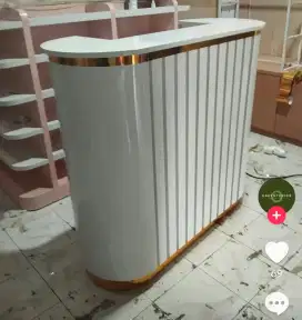 Meja kasir aesthetic masih mulus