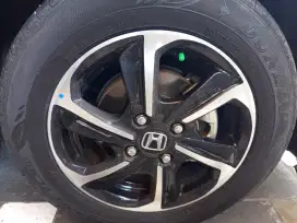 Ban Dunlop baru brio satya